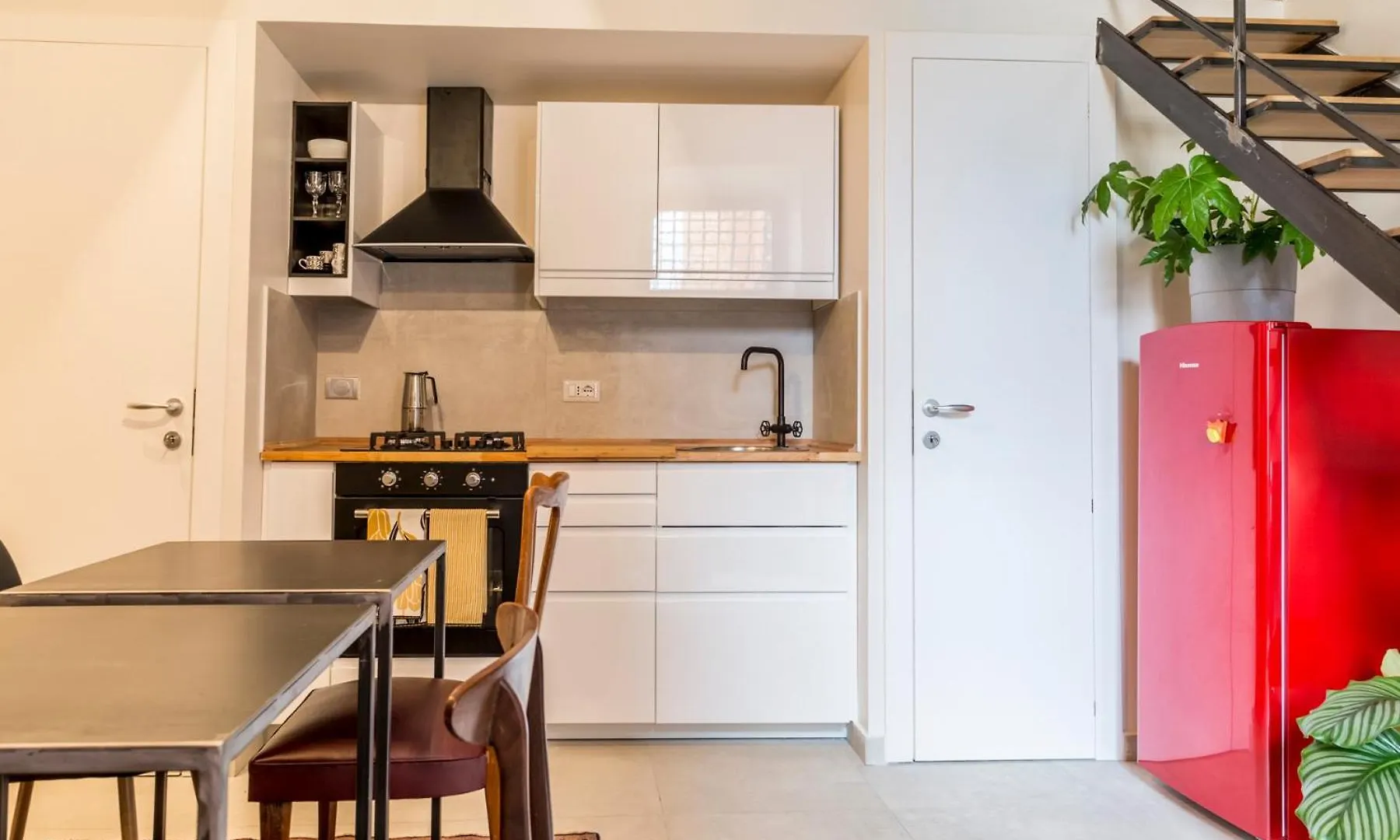 Torre Tolomei Trastevere Rome Bed & Breakfast