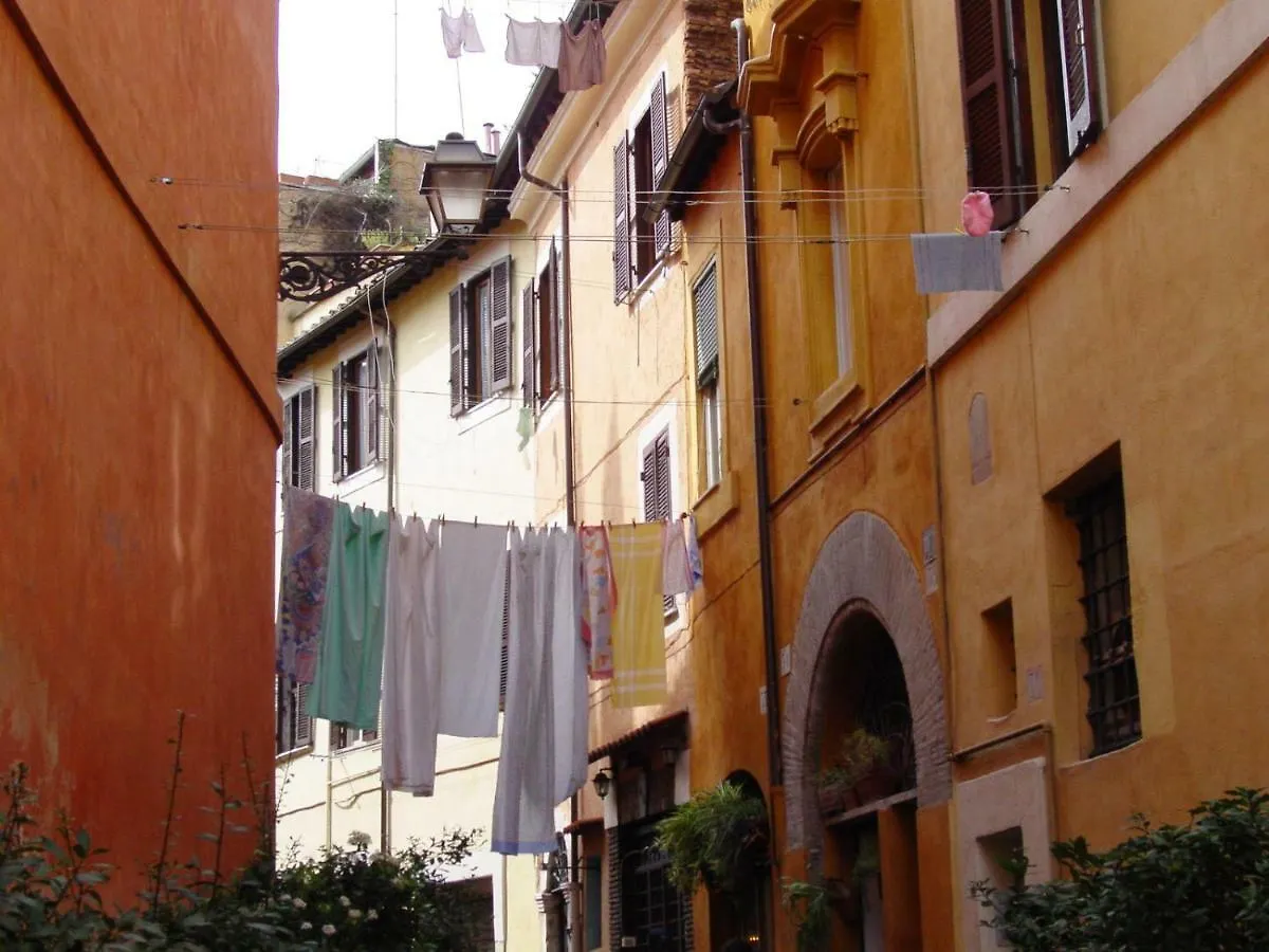 Bed & Breakfast Torre Tolomei Trastevere Rome